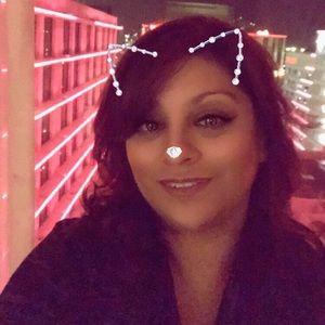 Meet your Posher, Monique